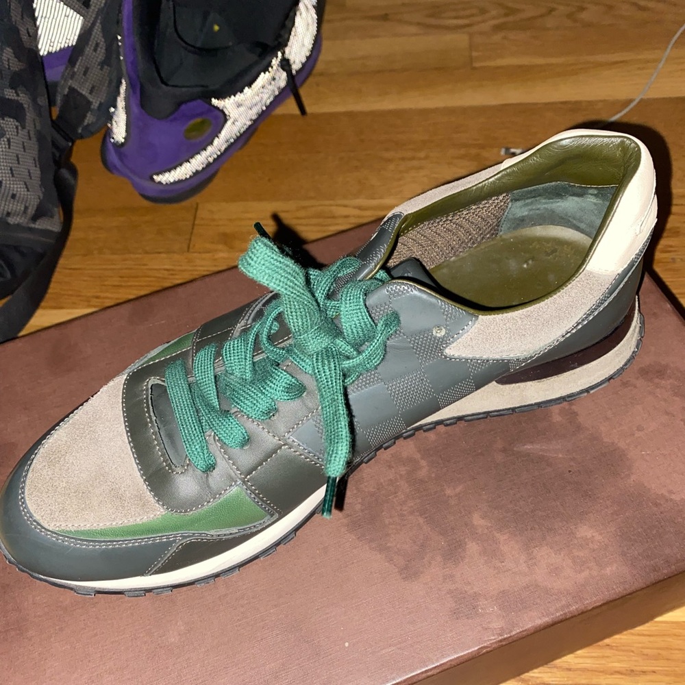 Louis Vuitton runaway sneaker - Picture 3 of 9